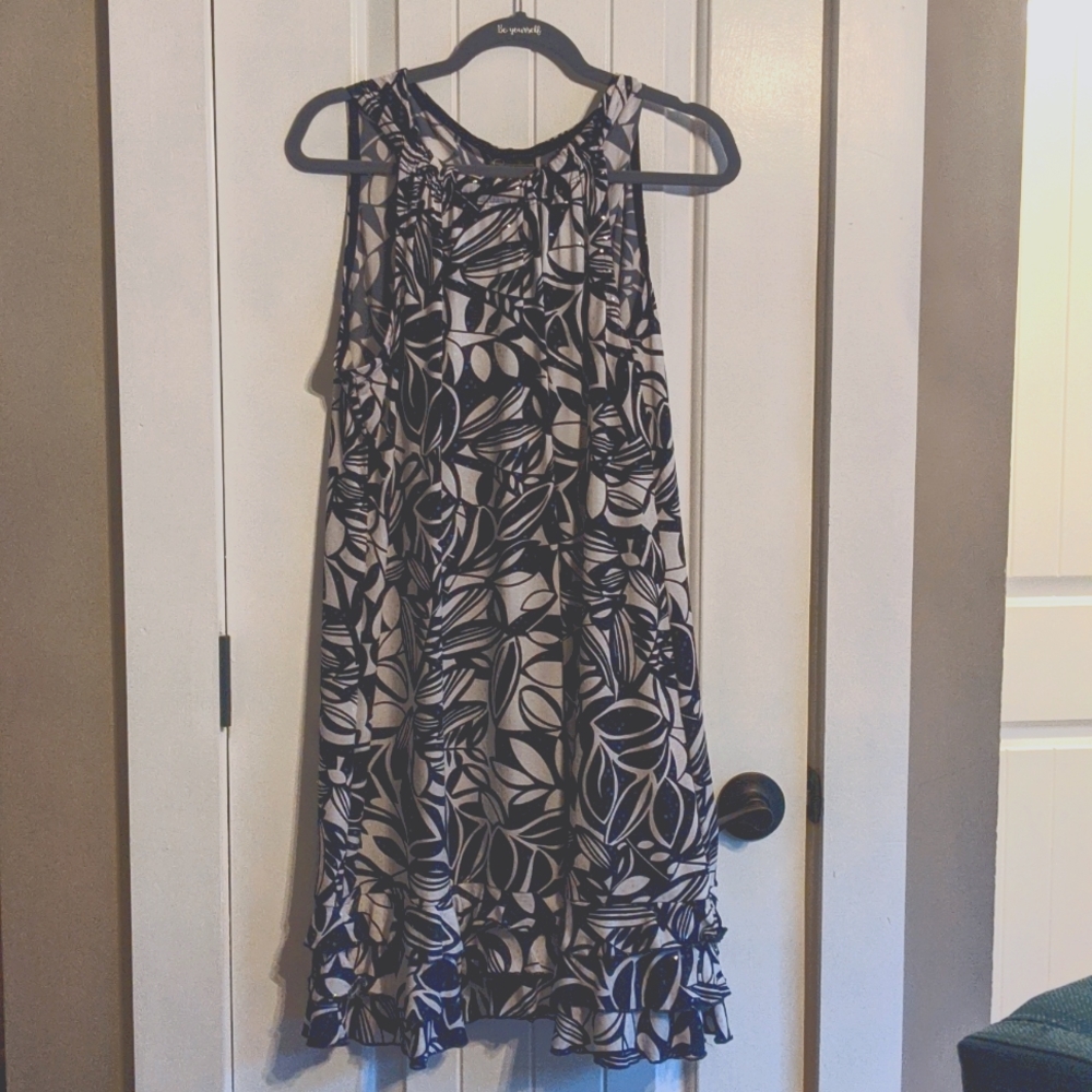 Navy/white dress